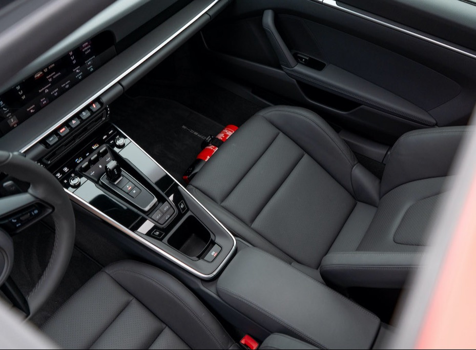 Common Image dinesten_images_1771476276.jpg Verzekering | STR8SiX Automotive