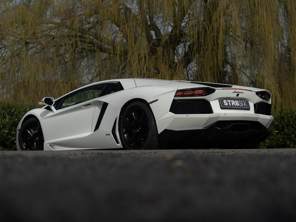 Lamborghini Aventador LP700-4 6.5 V12 (2012) 700 PK | Bianco Isis | Capristo Exhaust | 4.960 km | Lift | CarPlay | Collector Spec 51920391-2.jpg | STR8SiX Automotive